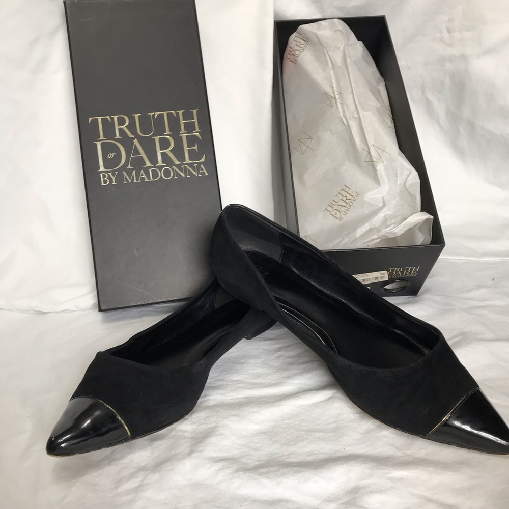 Madonna Truth or Dare Macy's Black Flats with Pointed Toe and Suede Finish